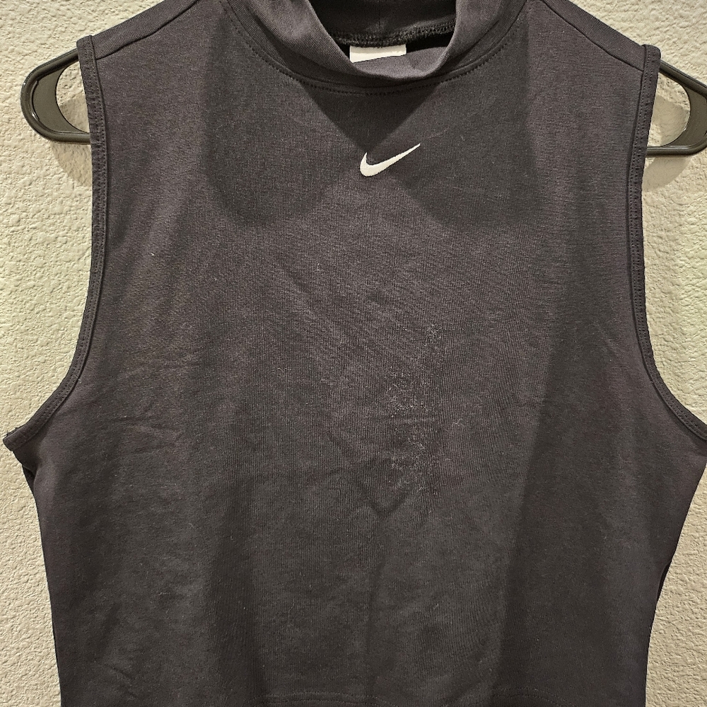 Nike Women's Black Muscle Tee